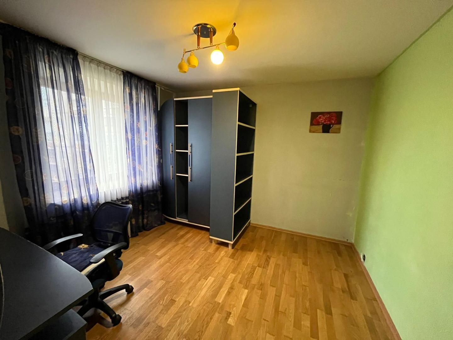 Продажа 3-комнатной квартиры, Московская,  251